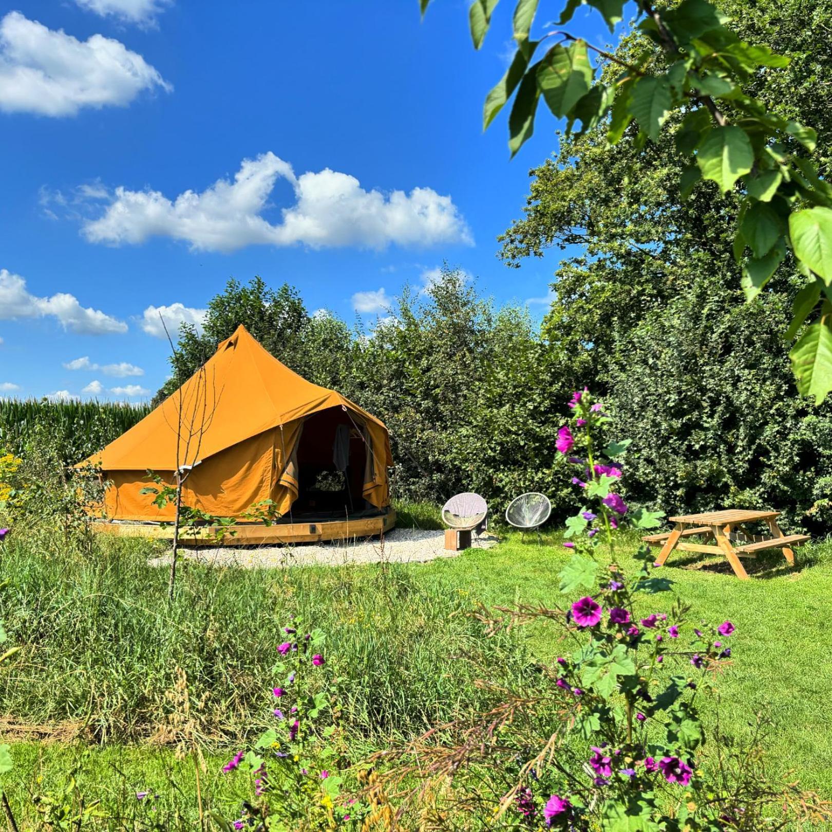 Bell Tent In Een Voedselbos Nederweert-Eind Екстер'єр фото